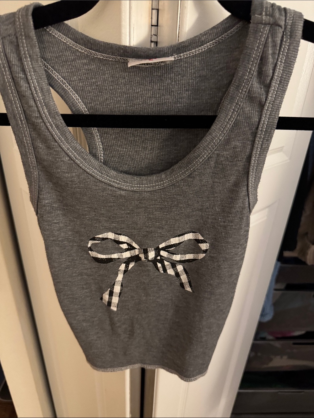 Girls' Gray Tank Top with Bow Graphic